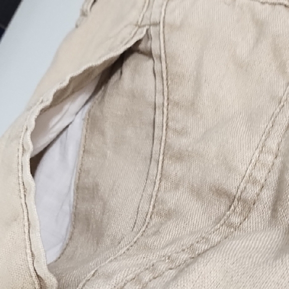 Tan Linen Cotton Cargo Shorts with Classic Design - Picture 4 of 11